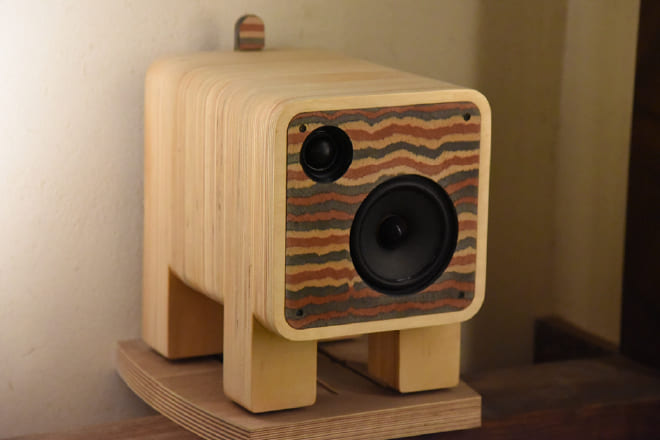 芸術性の高い美しい音質 「アウデル」のスピーカー