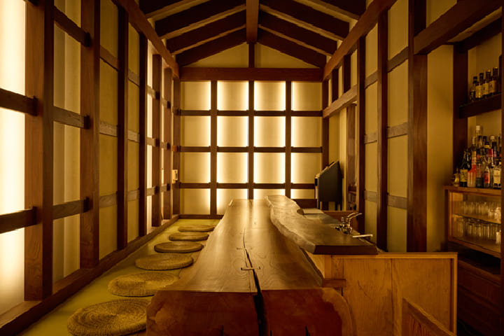 深い森の夜の余韻 蔵バー「こだま」