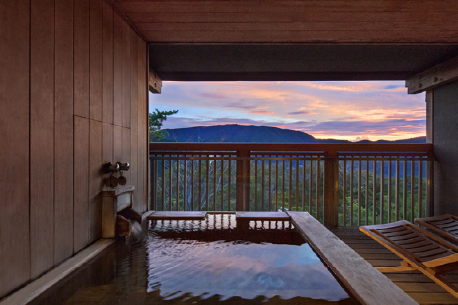 歴史から読み解く物語ふたつの自家源泉