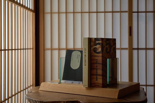 至るとことに配した本たち幅允孝氏の選書